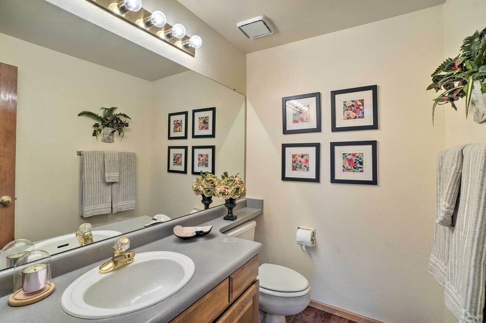 Photo of Bathroom in Centennial