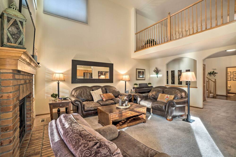 Photo of Livingroom in Centennial