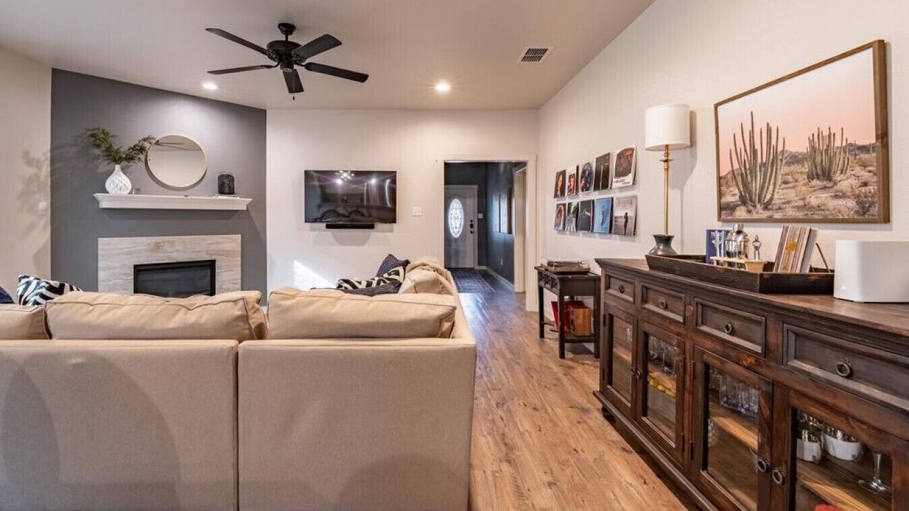 Photo of Livingroom in North Overton