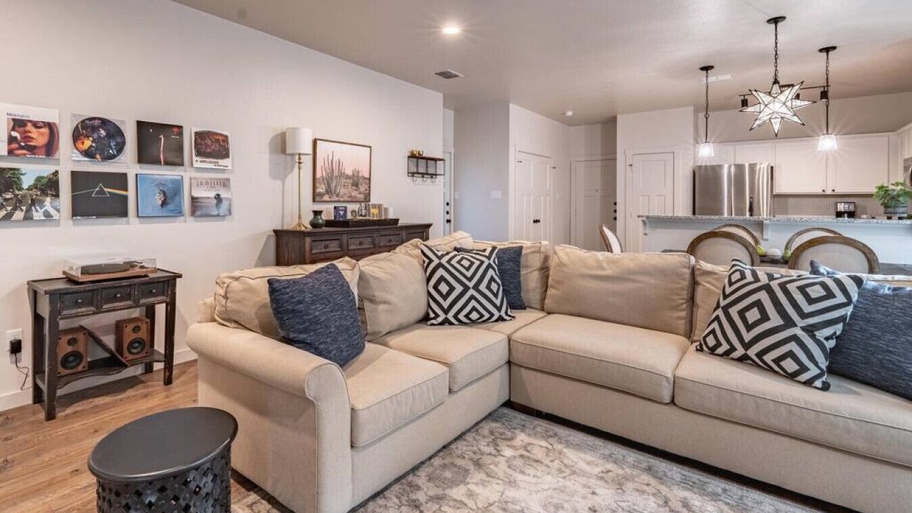 Photo of Livingroom in North Overton