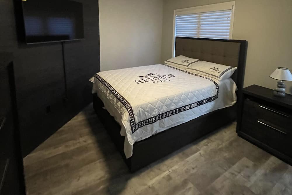 Photo of Bedroom in Parker