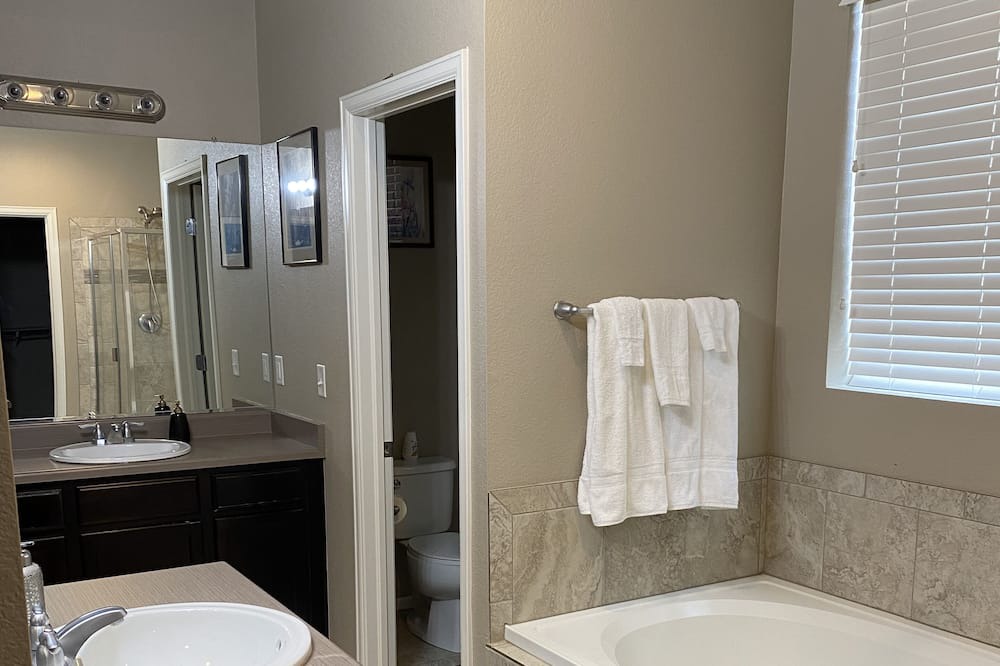 Photo of Bathroom in Todd Creek