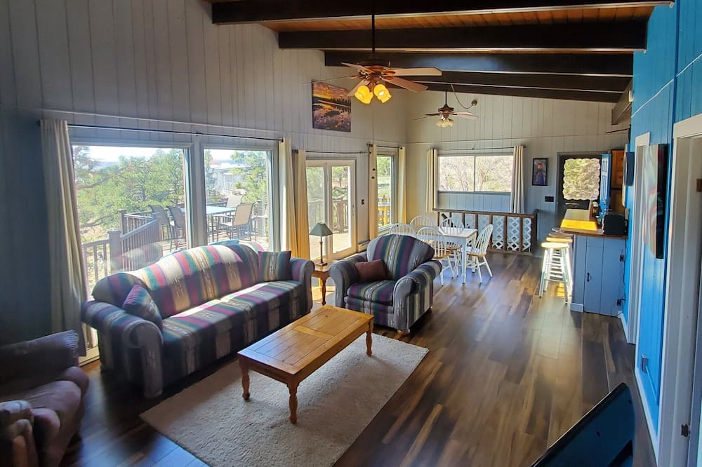 Photo of Livingroom in Glendo