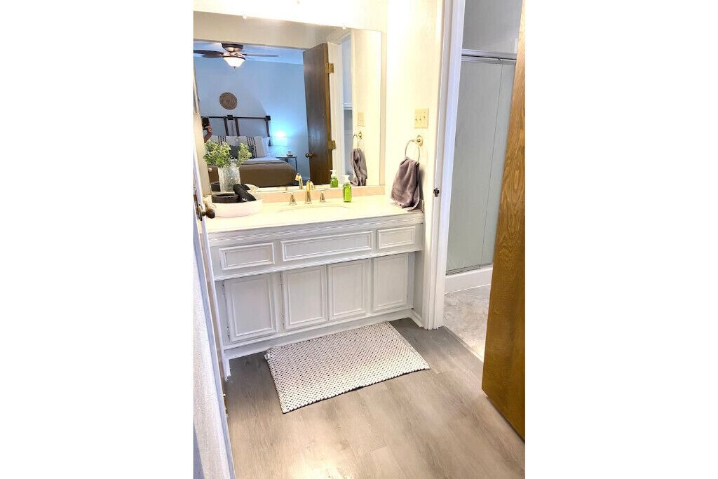 Photo of Bathroom in Chalk