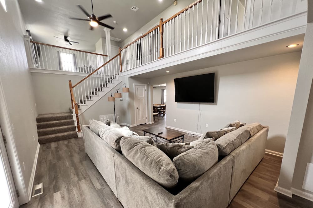 Photo of Livingroom in Comanche County