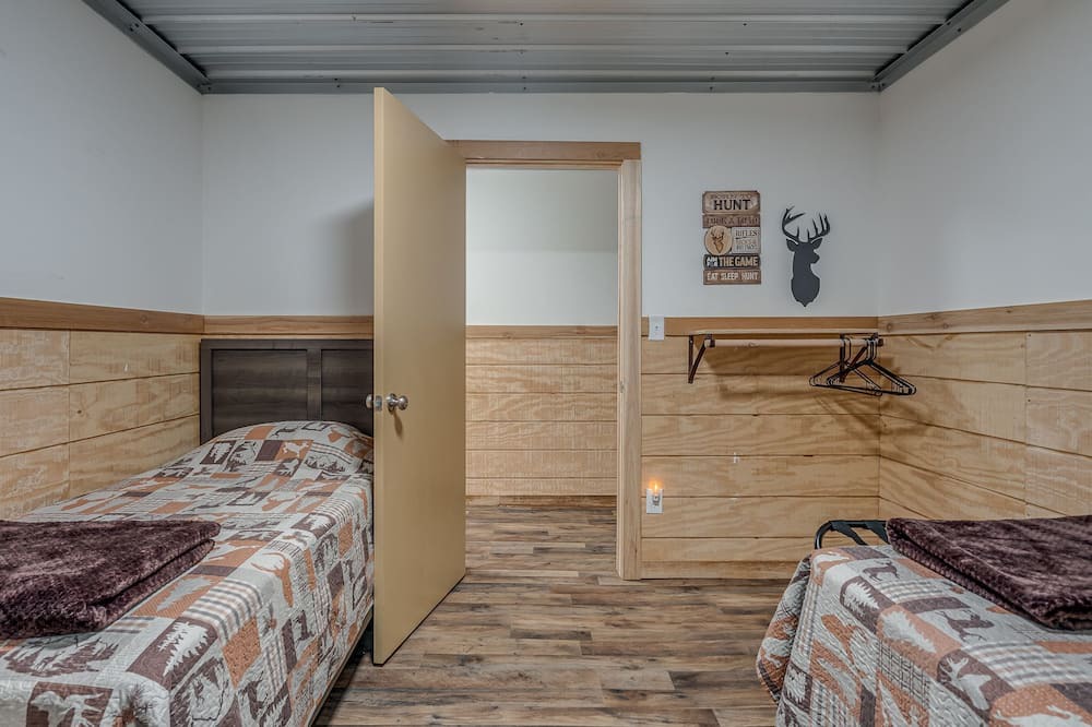 Photo of Bedroom in Hughes County
