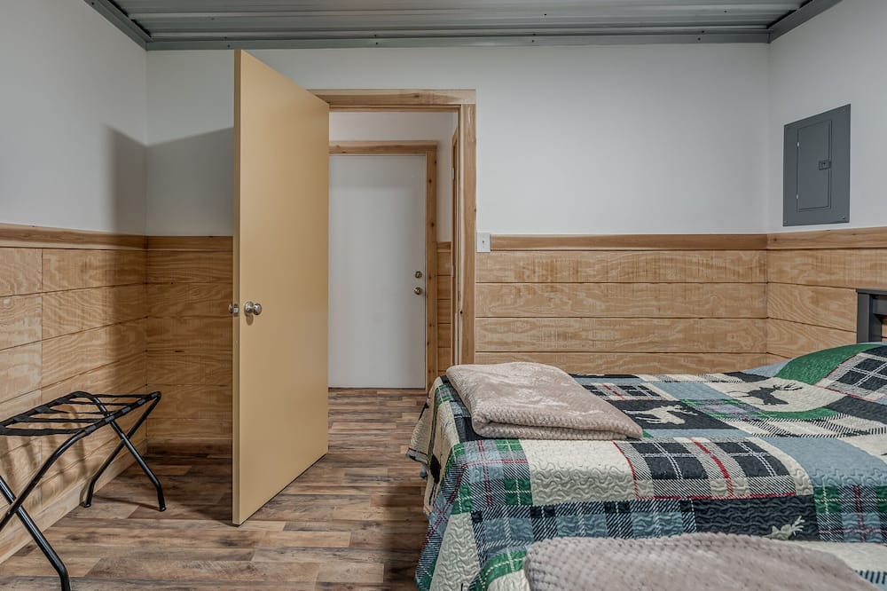 Photo of Bedroom in Hughes County