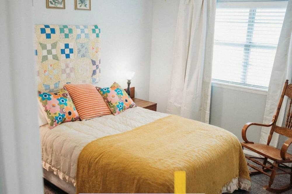 Photo of Bedroom in Enid