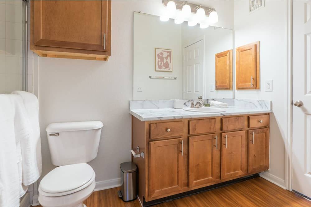 Photo of Bathroom in Aurora