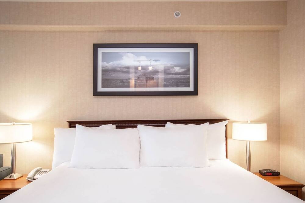 Photo of Bedroom in Overland Park