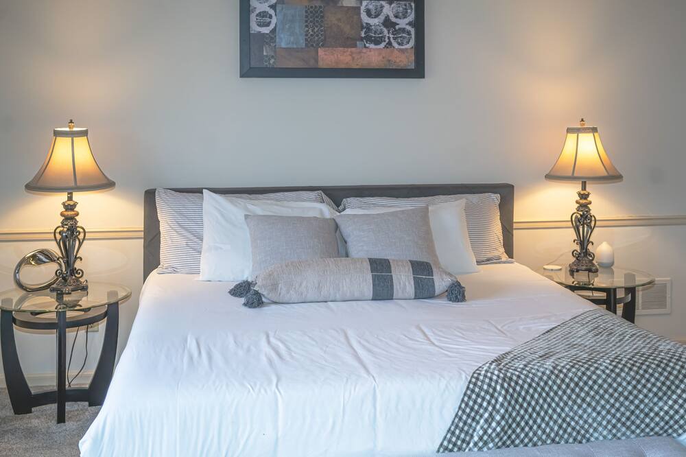 Photo of Bedroom in Overland Park