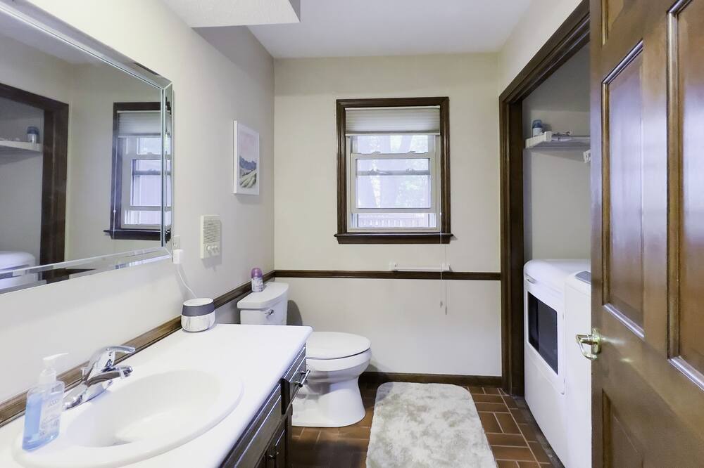 Photo of Bathroom in Overland Park