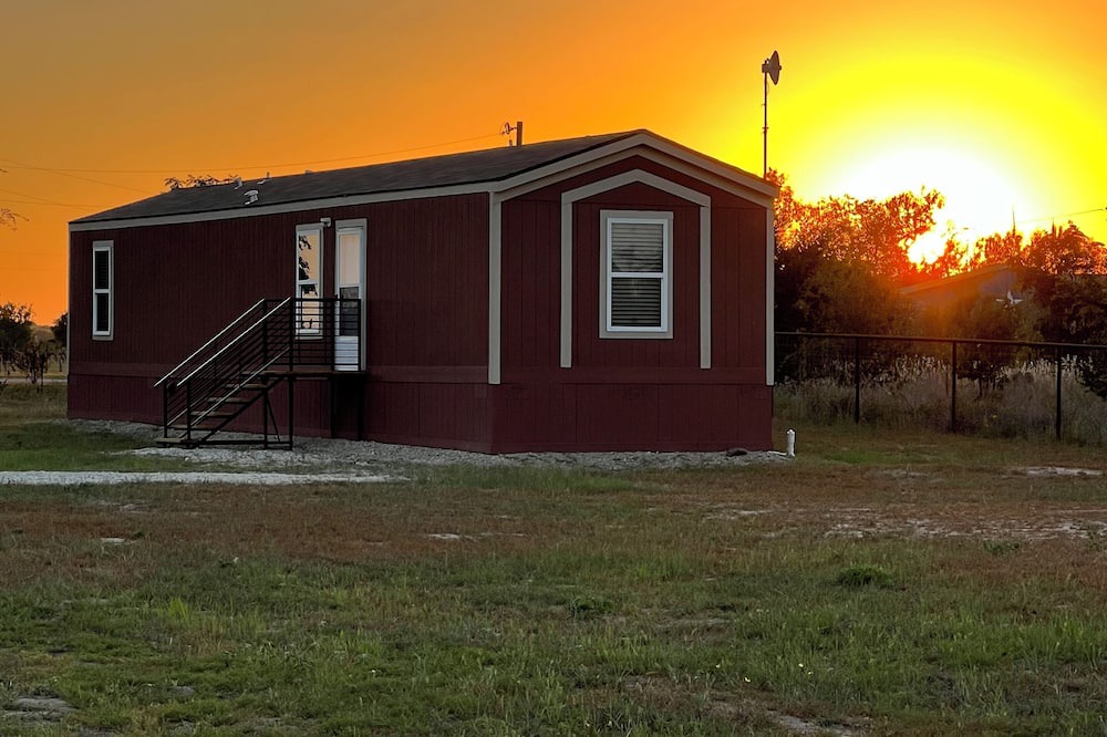 Photo of Outdoor in Yancey