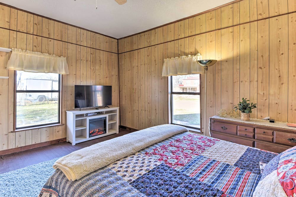 Photo of Bedroom in Electra