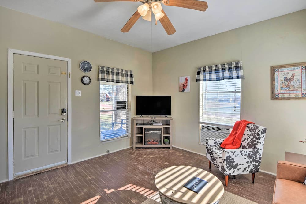 Photo of Livingroom in Electra