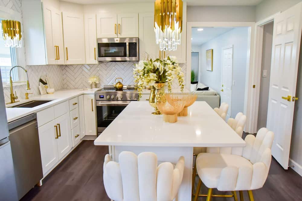 Photo of Kitchen in I-435 West KC-KS