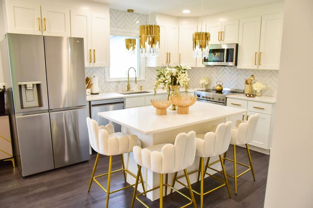 Photo of Kitchen in I-435 West KC-KS