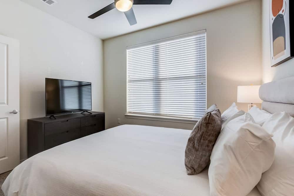Photo of Bedroom in Burleson