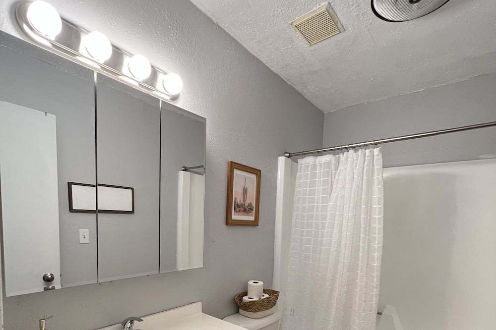 Photo of Bathroom in Harper County