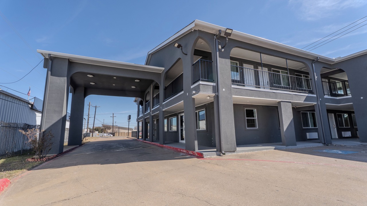 Photo of Outdoor in Central Arlington