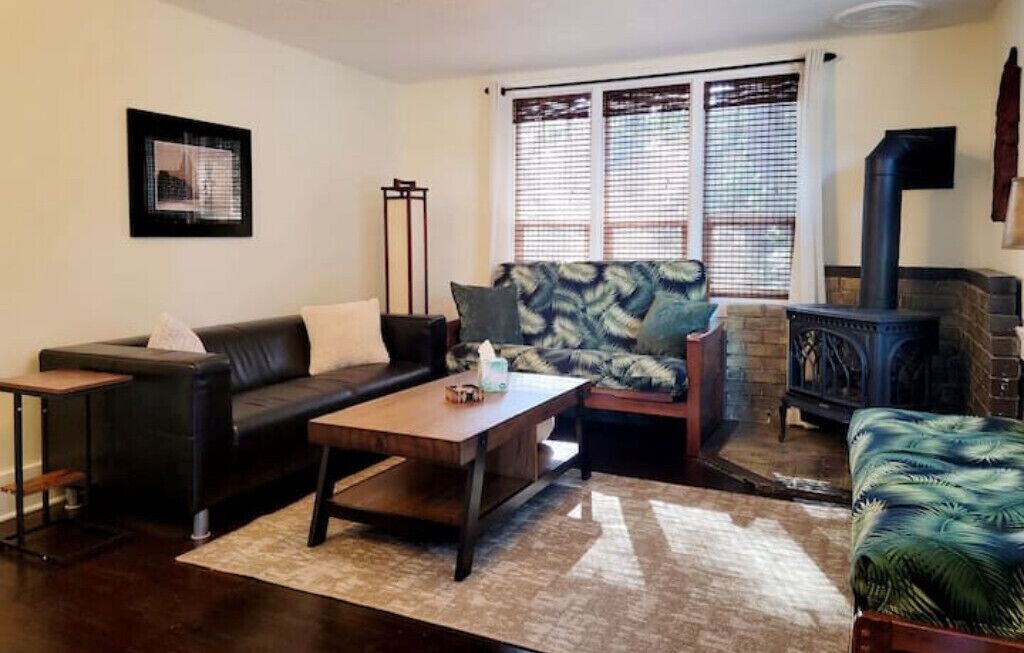 Photo of Livingroom in Keyport