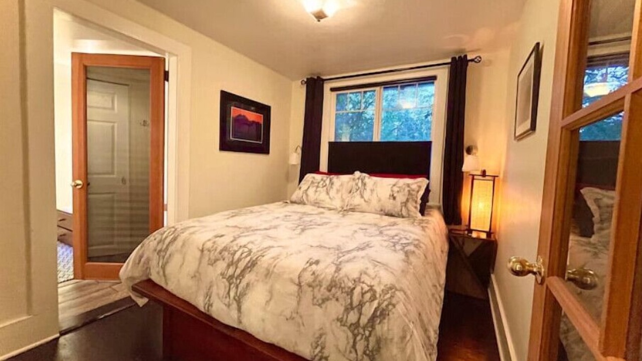 Photo of Bedroom in Keyport