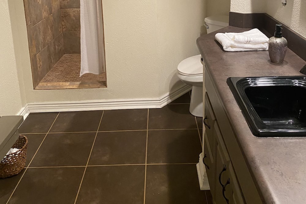 Photo of Bathroom in Morrison