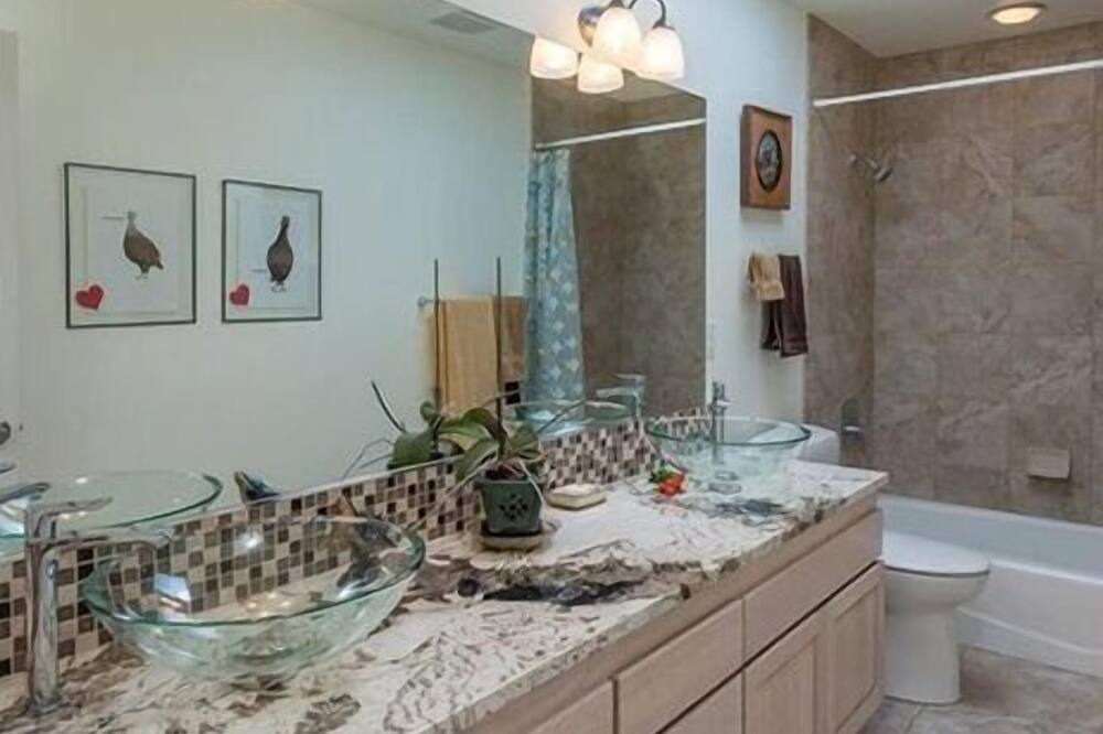 Photo of Bathroom in Vashon Island