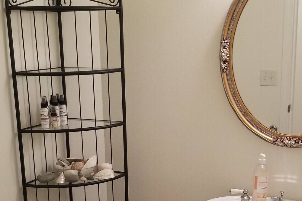 Photo of Bathroom in Vashon Island