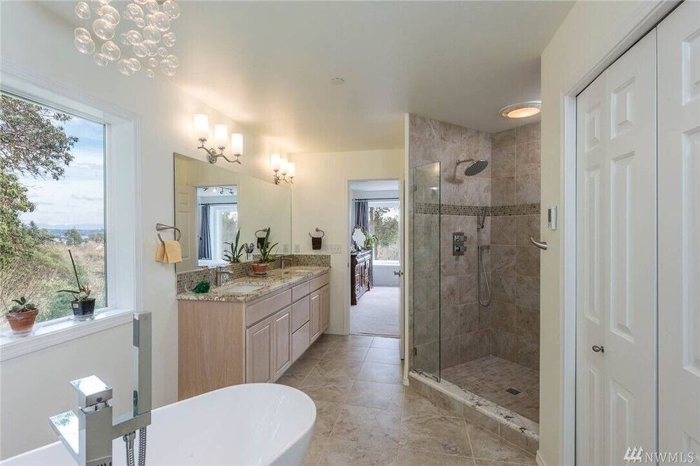 Photo of Bathroom in Vashon Island