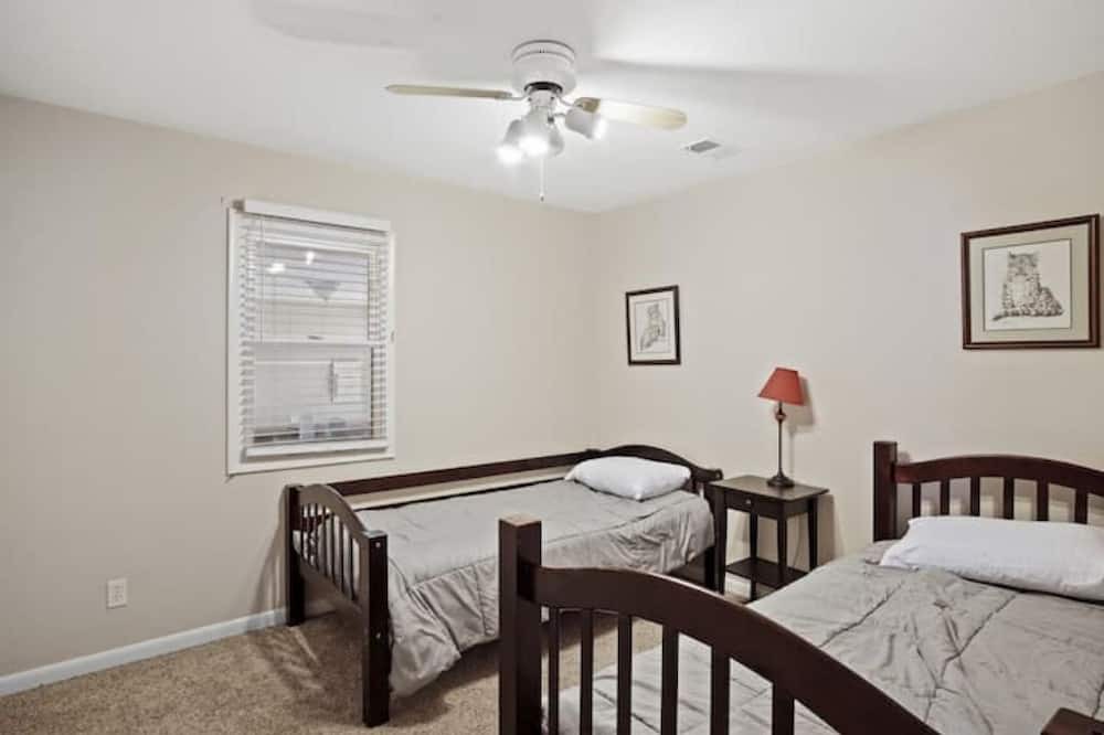 Photo of Bedroom in Wheat Ridge