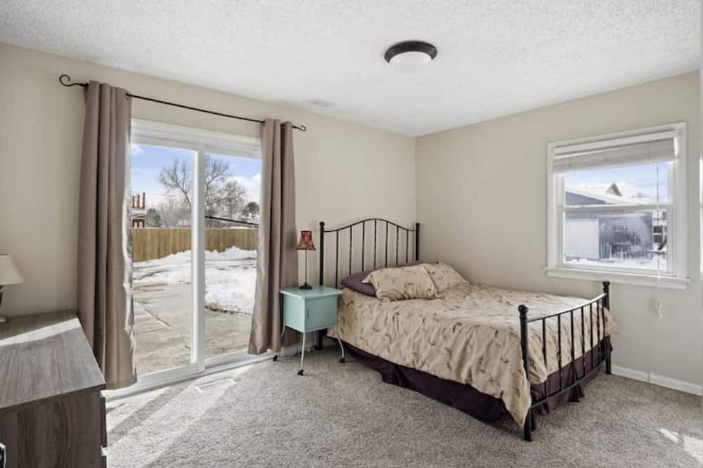 Photo of Bedroom in Wheat Ridge