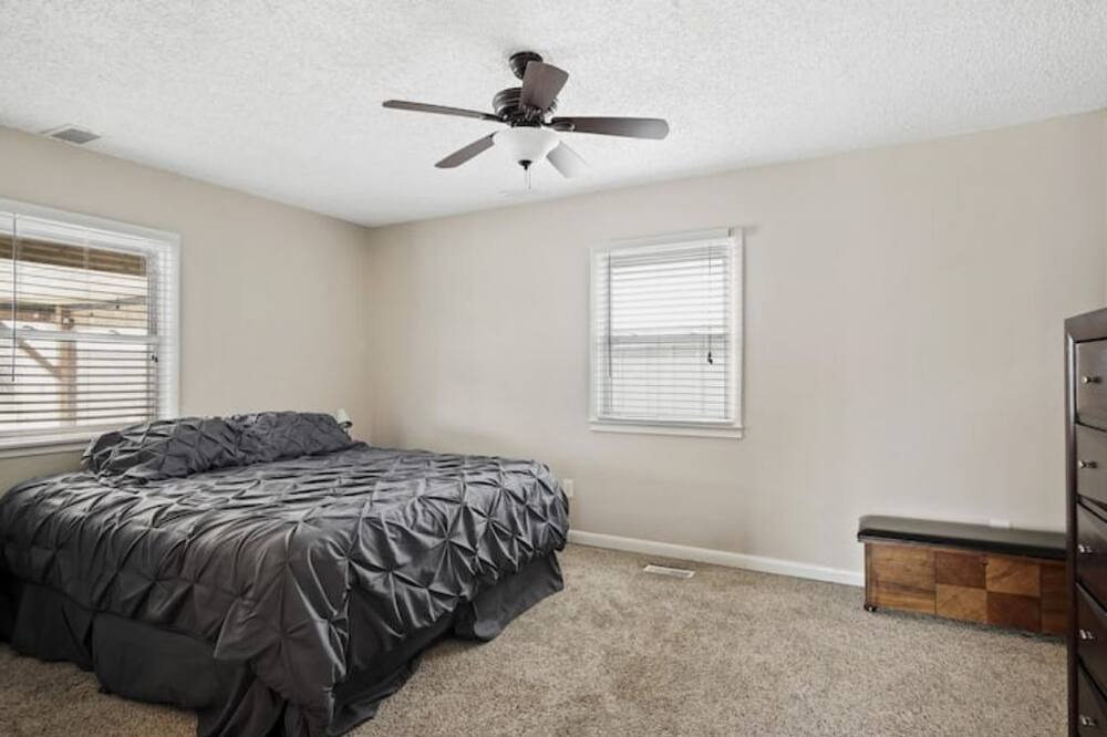 Photo of Bedroom in Wheat Ridge