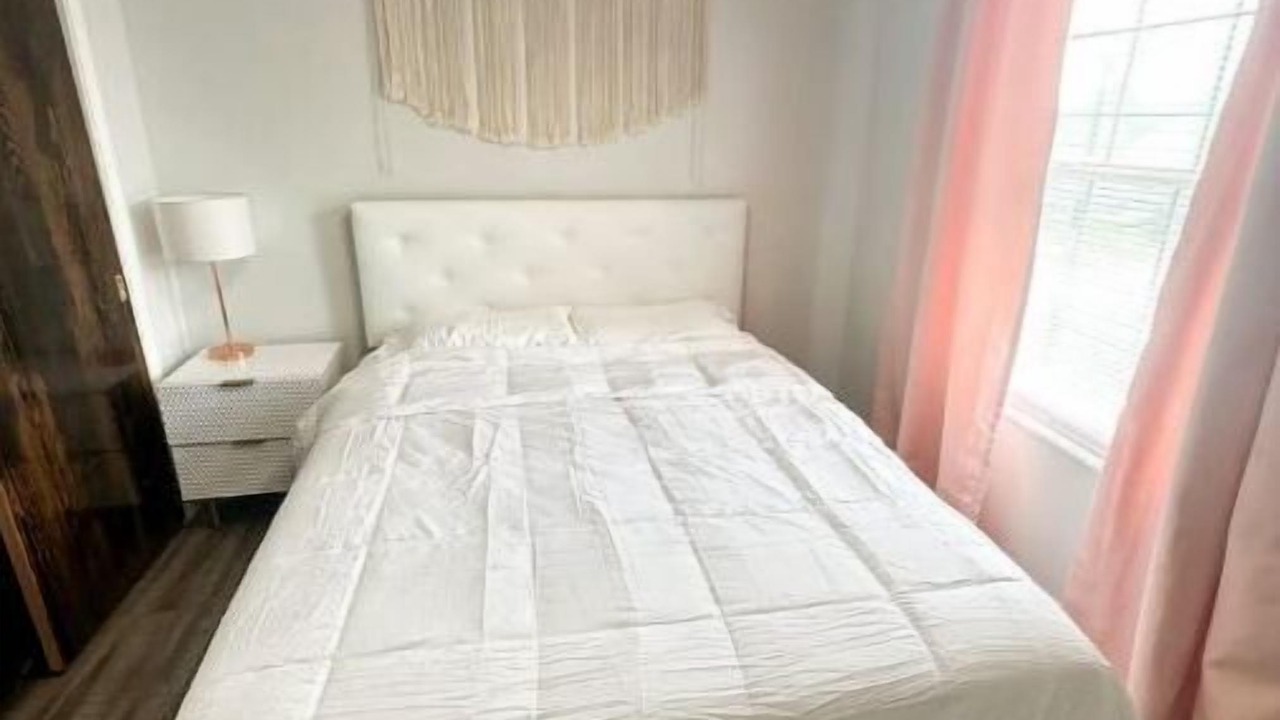 Photo of Bedroom in Lincoln