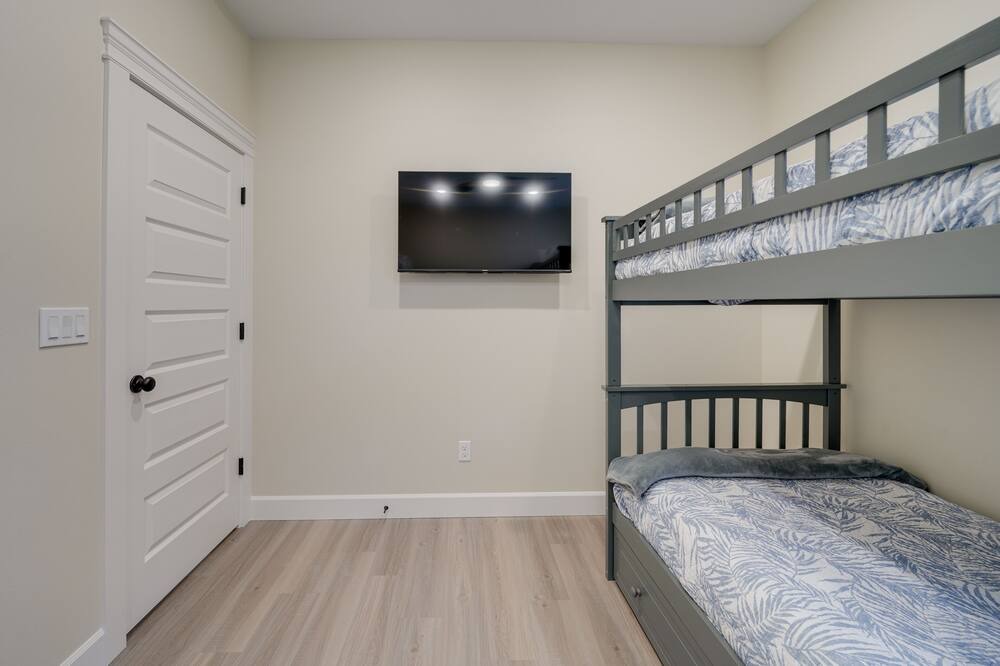 Photo of Bedroom in Clinton