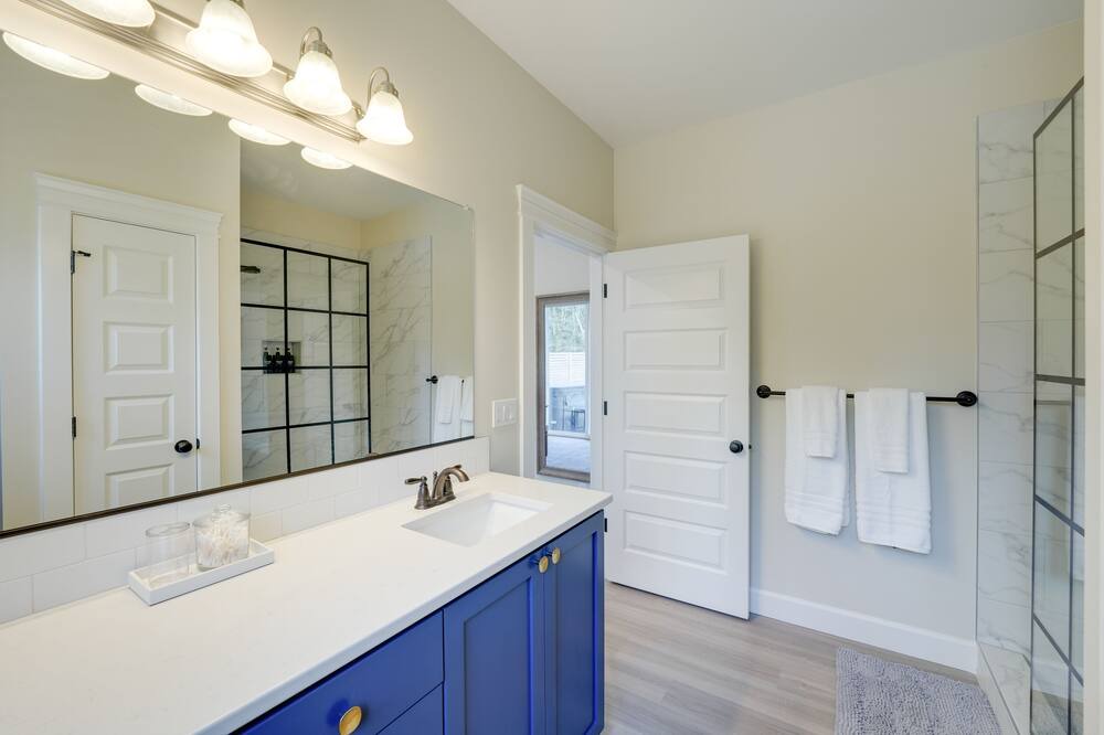 Photo of Bathroom in Clinton