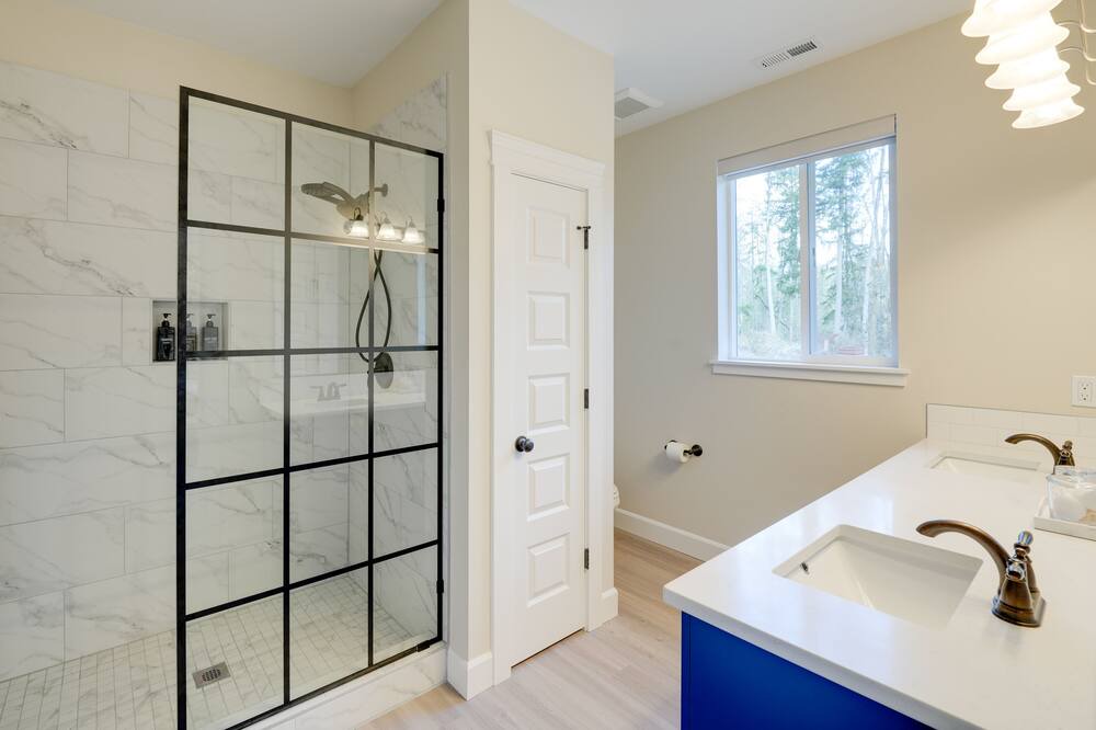 Photo of Bathroom in Clinton