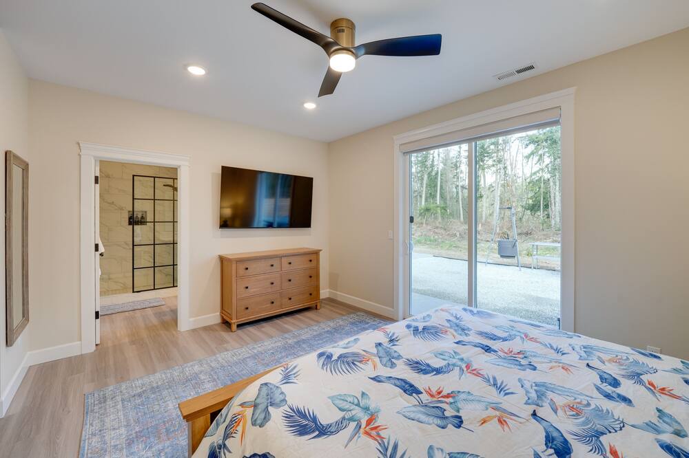 Photo of Bedroom in Clinton