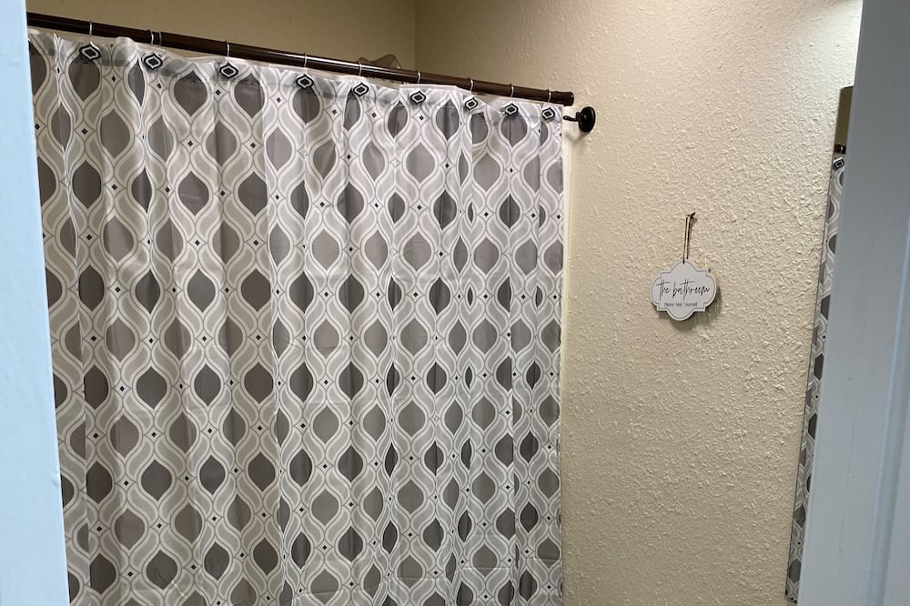 Photo of Bathroom in Heavener