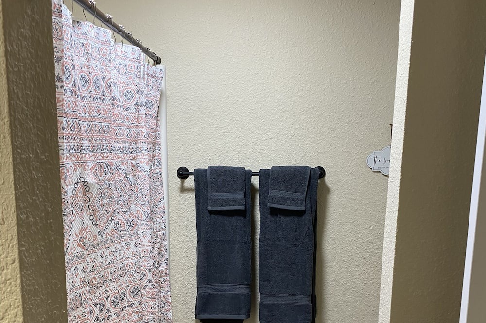 Photo of Bathroom in Heavener