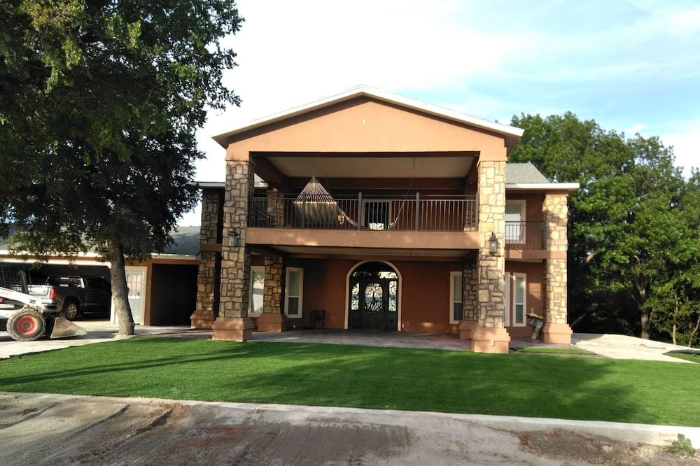Photo of Outdoor in Lake Bridgeport