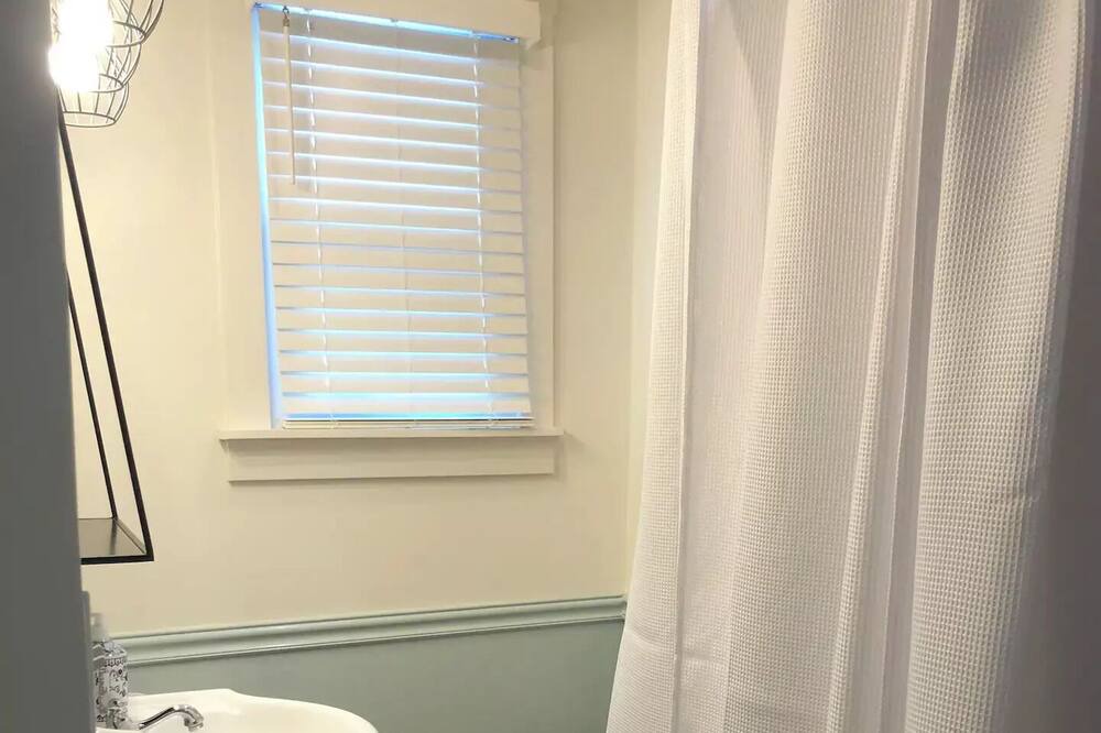 Photo of Bathroom in Atchison