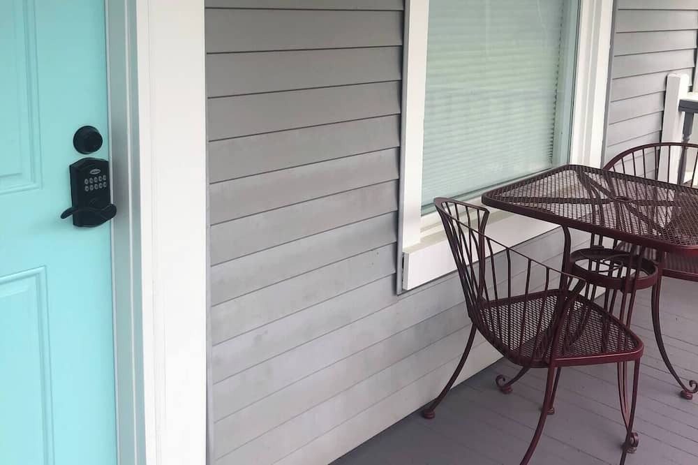 Photo of Patio Balcony in Atchison