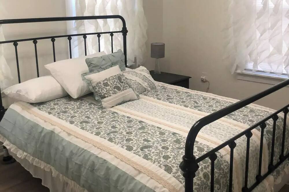 Photo of Bedroom in Atchison