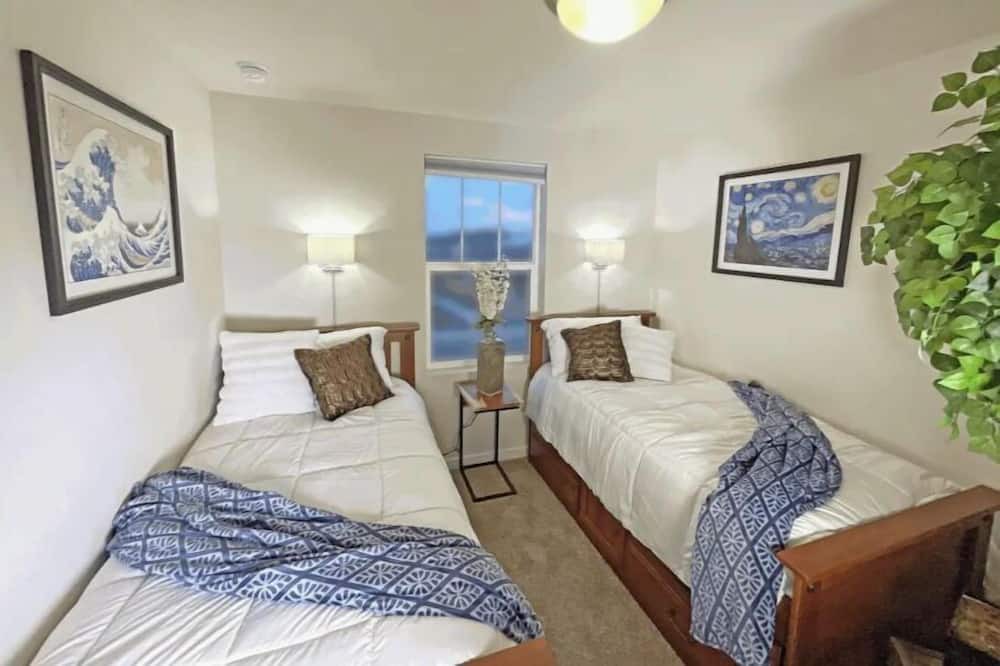 Photo of Bedroom in Timnath