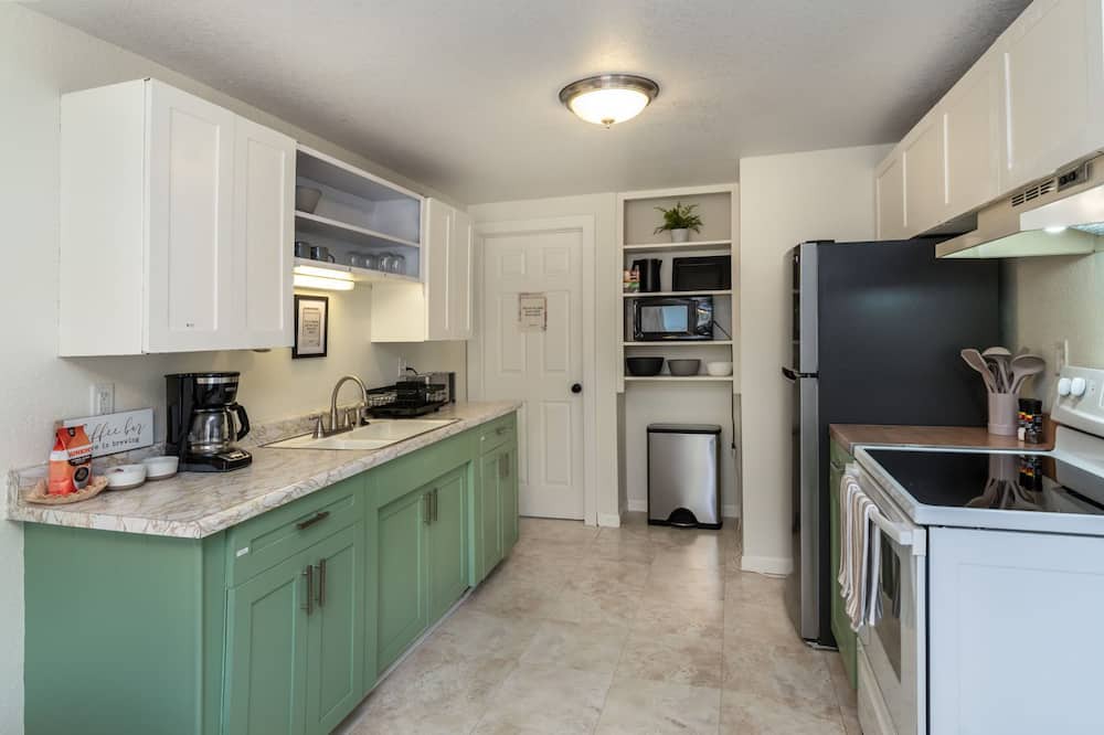 Photo of Kitchen in Arvada Plaza Area