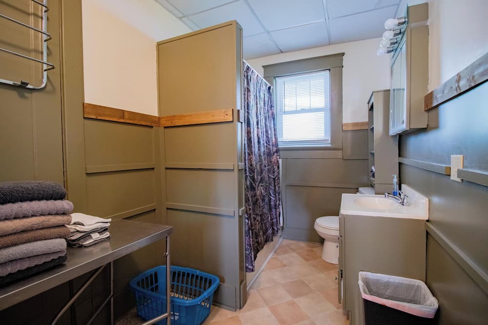 Photo of Bathroom in Maitland