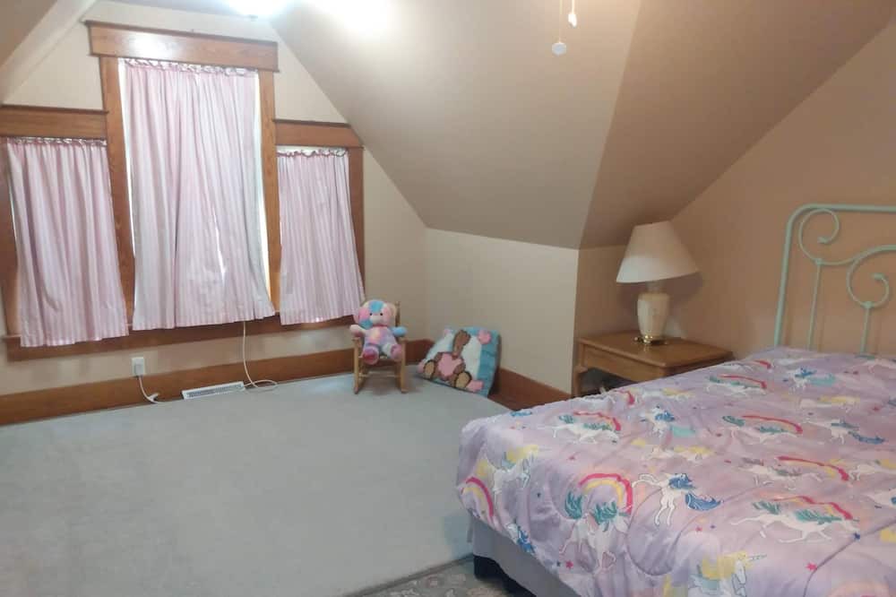 Photo of Bedroom in Frankfort