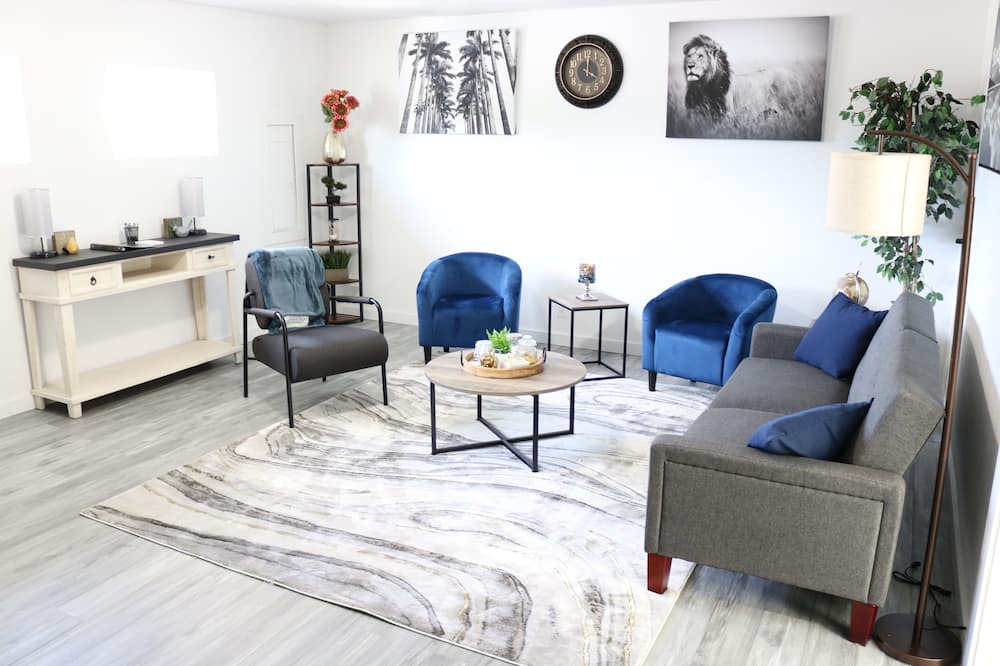 Photo of Livingroom in University Place