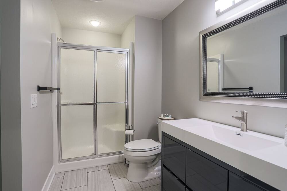 Photo of Bathroom in Council Bluffs